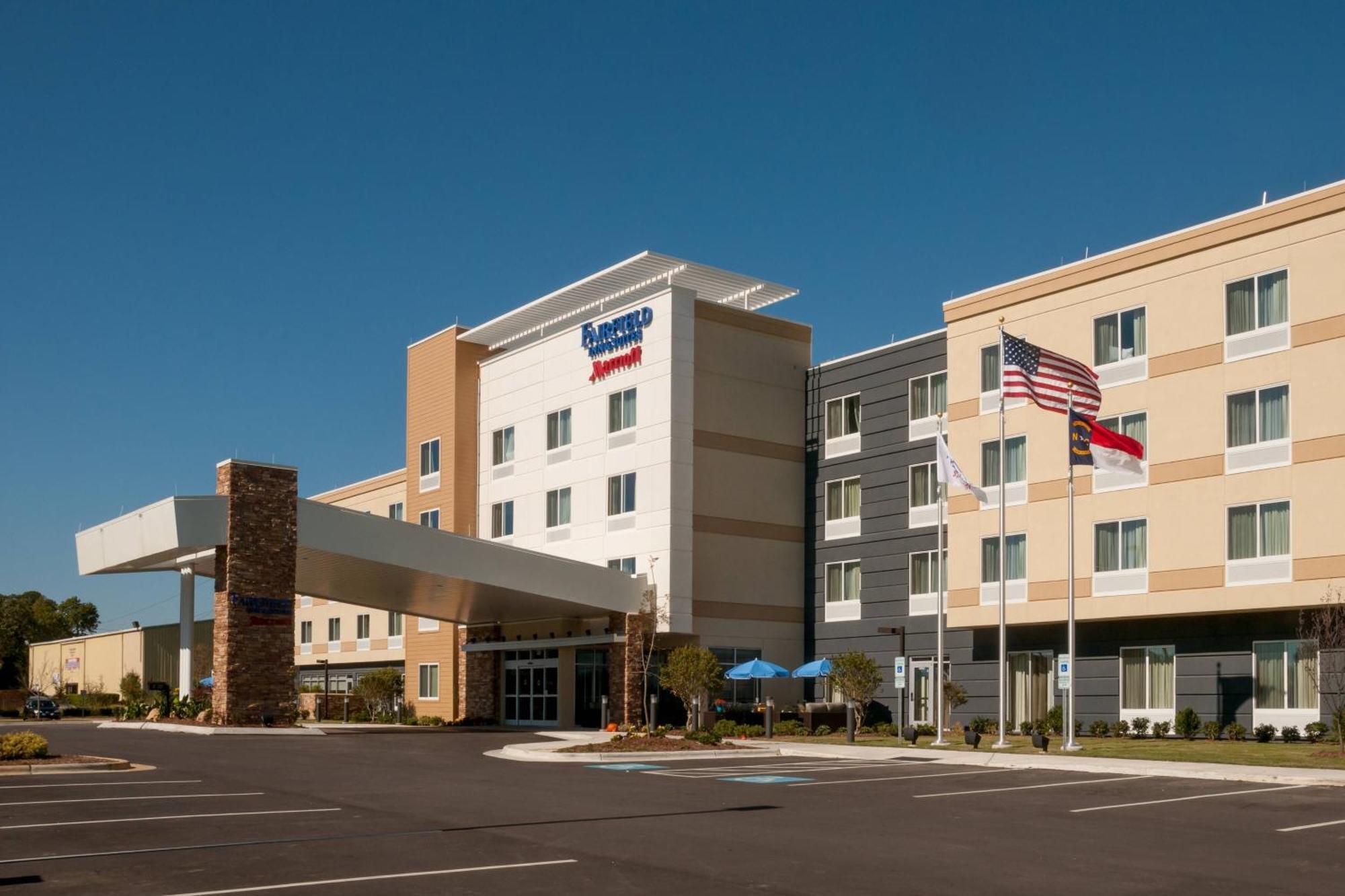 Fairfield Inn & Suites By Marriott Fayetteville North Екстер'єр фото