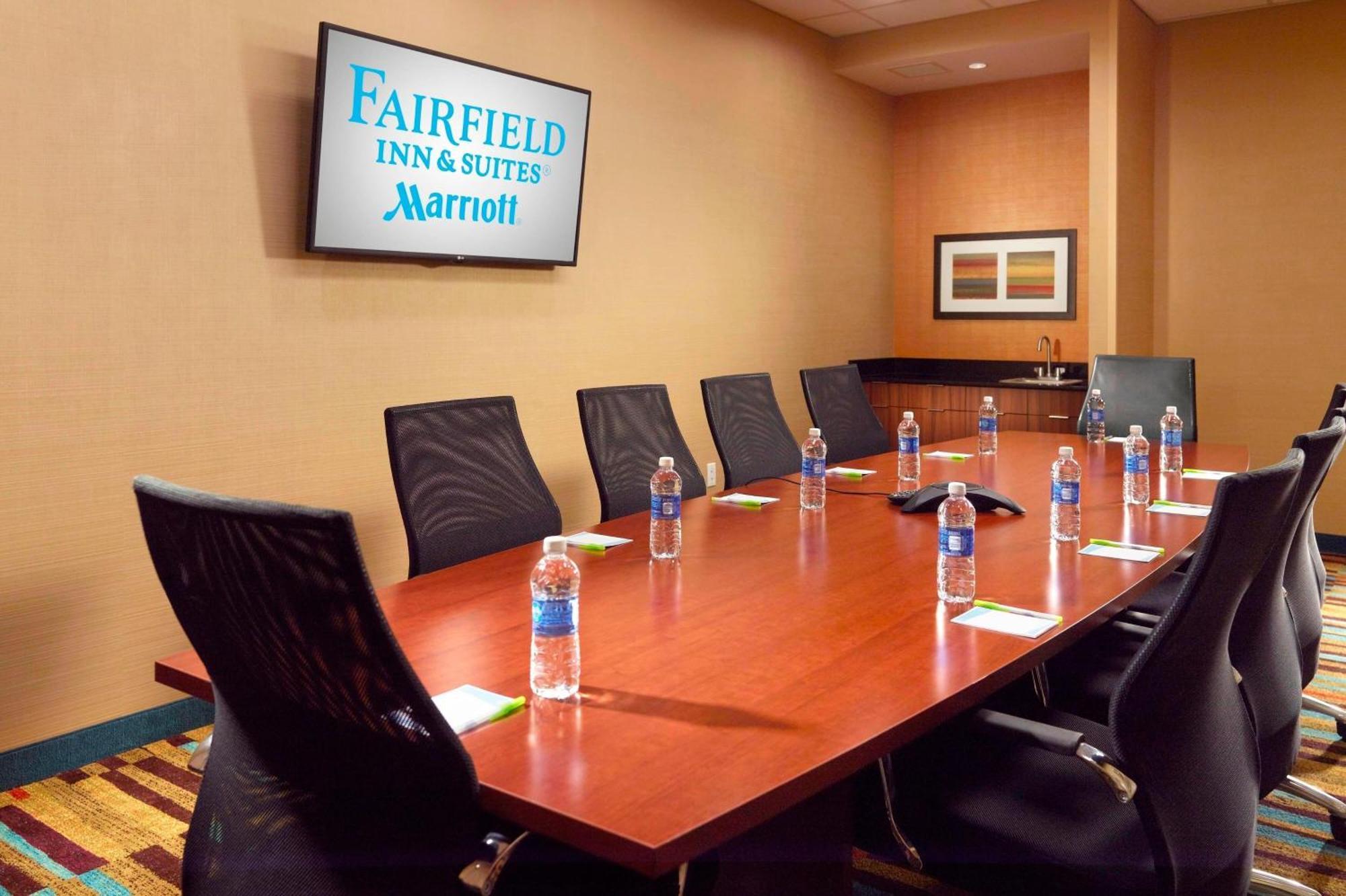 Fairfield Inn & Suites By Marriott Fayetteville North Екстер'єр фото