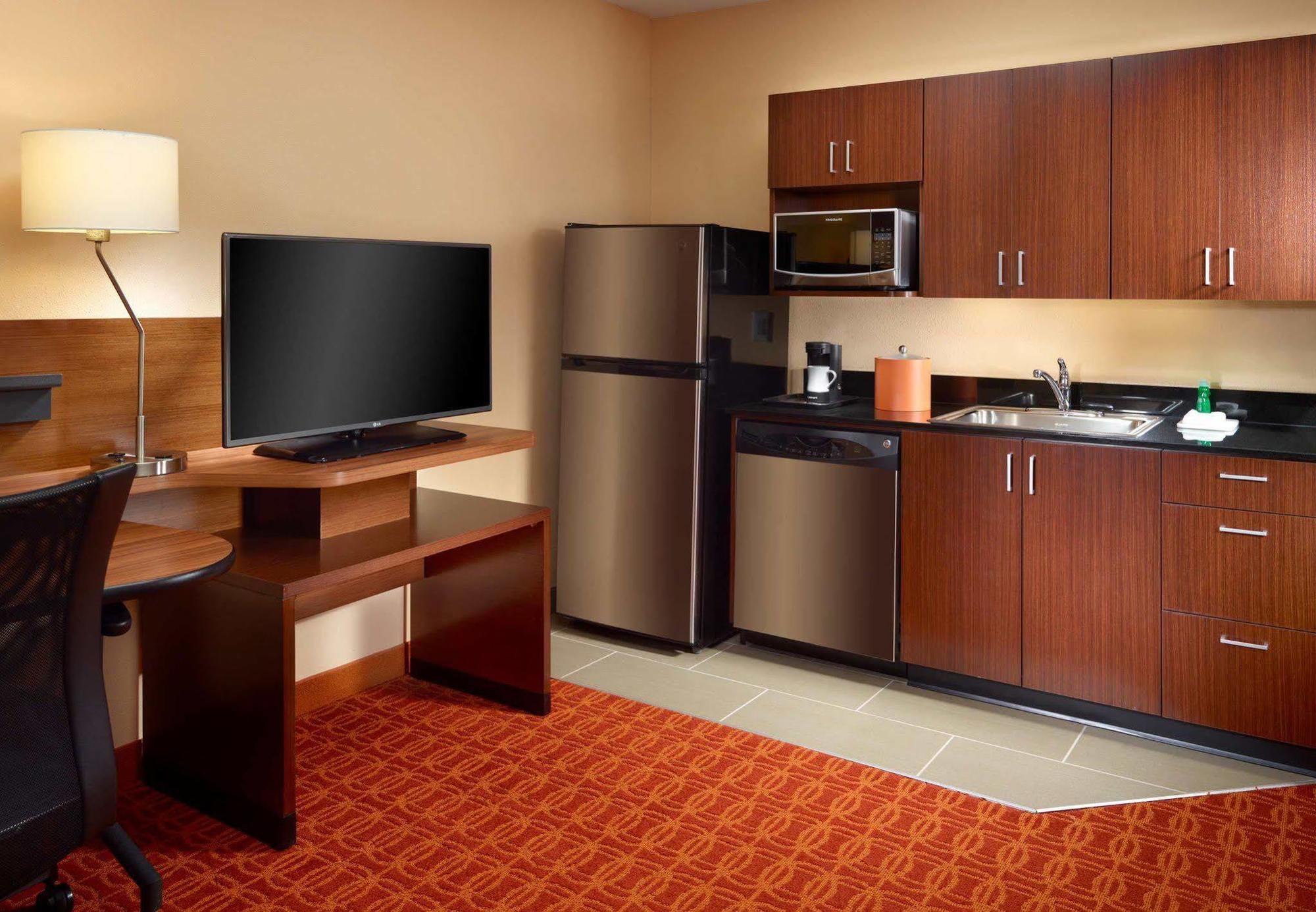 Fairfield Inn & Suites By Marriott Fayetteville North Екстер'єр фото